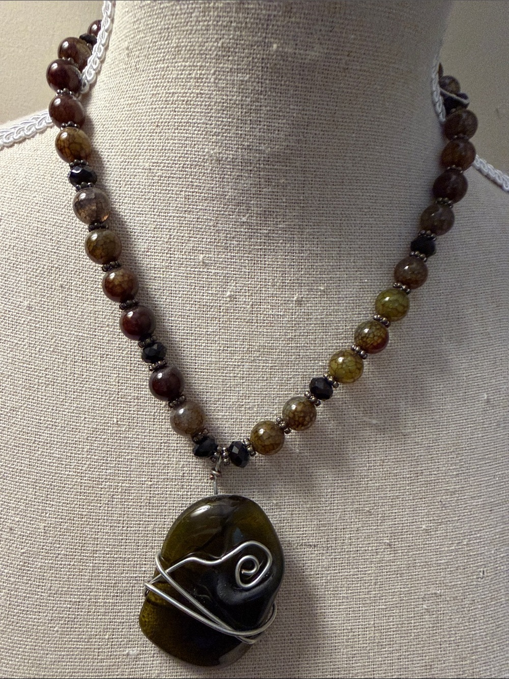 Handcrafted Olive Green Agate Pendant Necklace - Artisan Women Jewelry